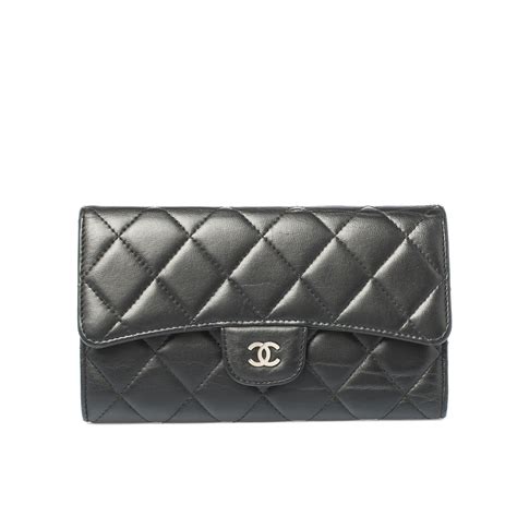 chanel leather wallets for women.